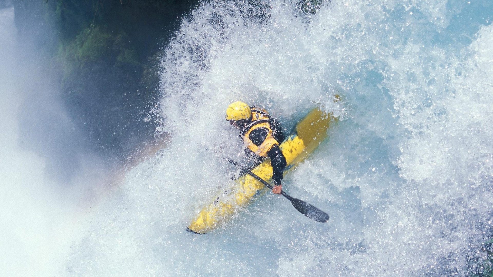 勇士队以攻防两端主导比赛，勇士队内对抗赛