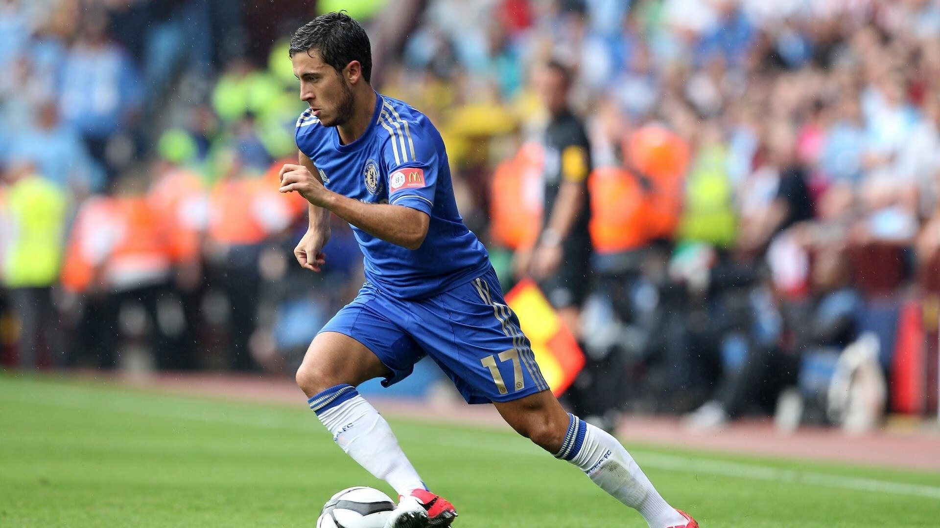 职业联赛赔付制度完善，保障球员合法权益，职业联赛的作用